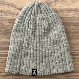 Aeropostale 1987 Gray Ribbed Beanie Cap